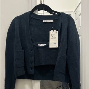Zara Women's Dark Blue Cardigan Set (cardigan and under bra) ($70 value)